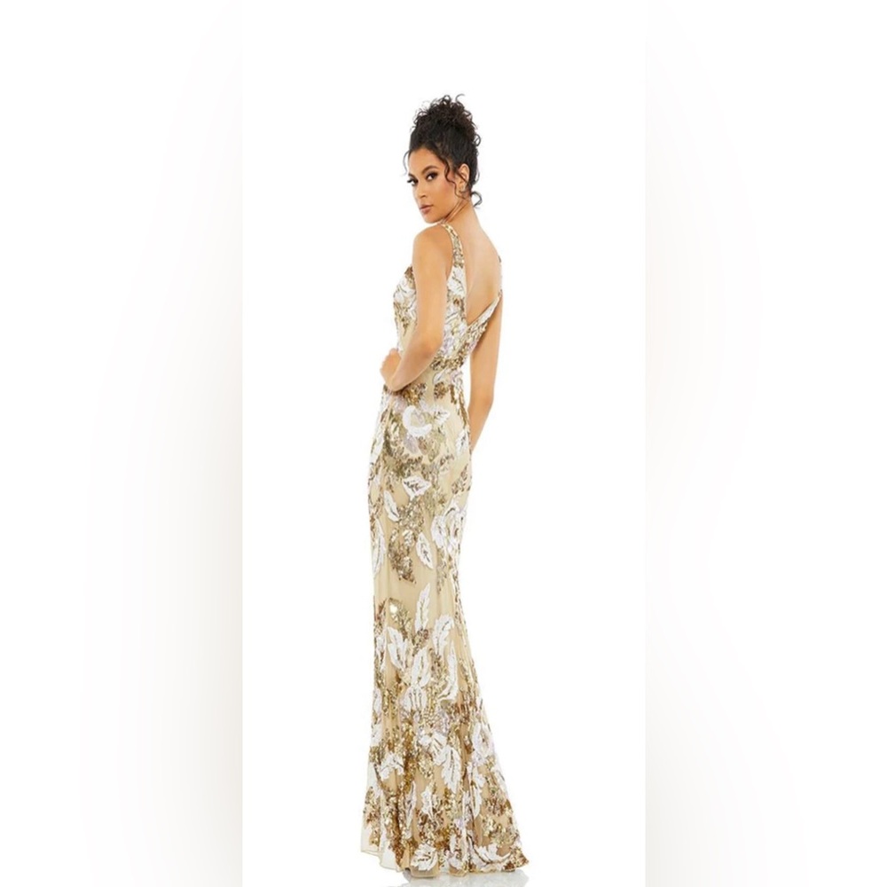 Floral embellished sequin gown - Picture 2 of 3